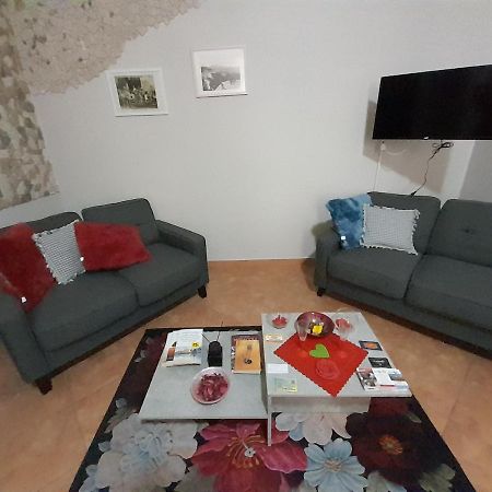 Dimora Donna Carmela Apartment Napoli Exterior foto