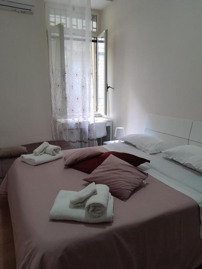 Dimora Donna Carmela Apartment Napoli Exterior foto