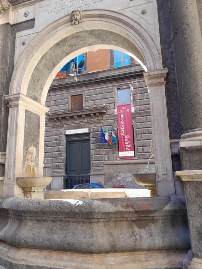 Dimora Donna Carmela Apartment Napoli Exterior foto